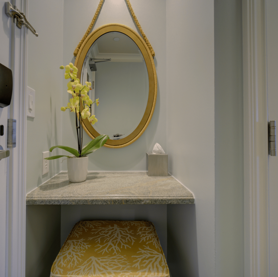 Room make-up table