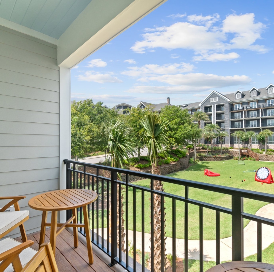 Cottage 13 - Balcony