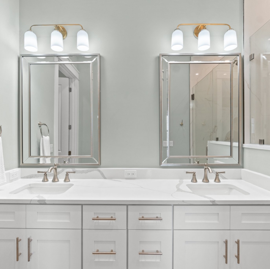 Cottage 13 - Primary Suite B Bath