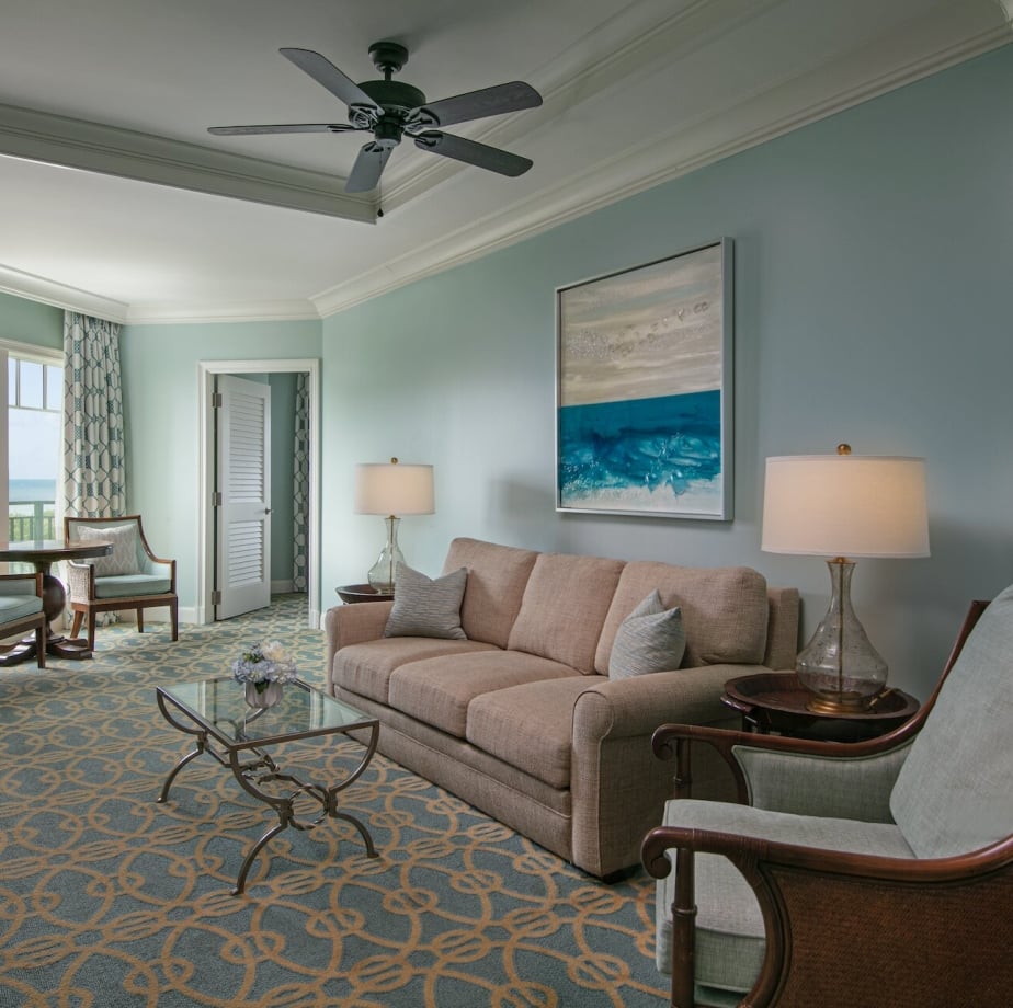 HBR King Suite Pool View