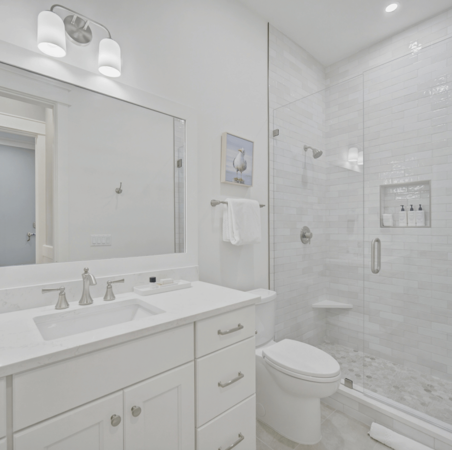 Cottage-18-2nd-fl-bathroom